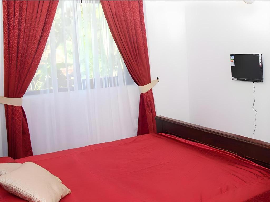 The Mgs Hotel Elpitiya  Buitenkant foto