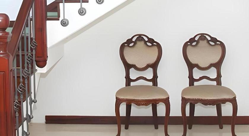 The Mgs Hotel Elpitiya  Buitenkant foto