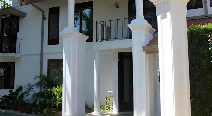 The Mgs Hotel Elpitiya  Buitenkant foto
