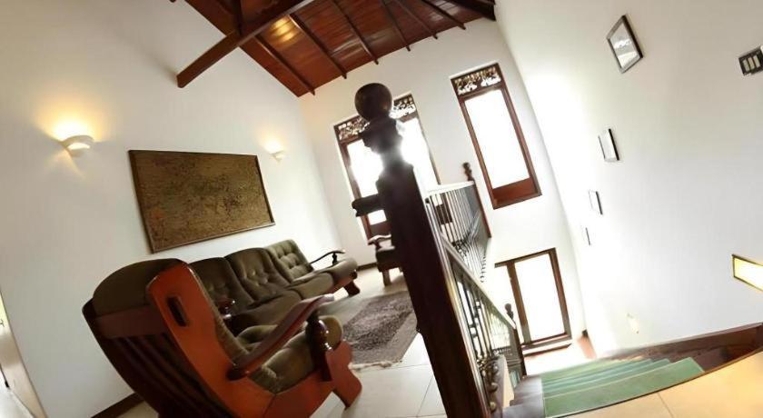 The Mgs Hotel Elpitiya  Buitenkant foto