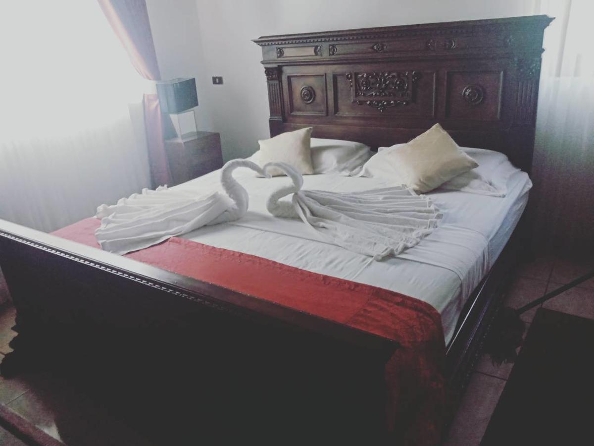 The Mgs Hotel Elpitiya  Buitenkant foto